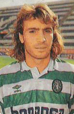 gustavo_ffs's tweet photo. #MuseuSporting (#1737). O SCP apresentou ontem o seu último reforço, o australiano Irakunda contratado ao Watford. Recordamos o 1º australiano que jogou no SCP, foi ele Bozinoski. Jogou em 1990/91 em Alvalade vindo do Beira-Mar. Fez 16 jogos e no final da época foi emprestado. https://t.co/DGA2gWstM0