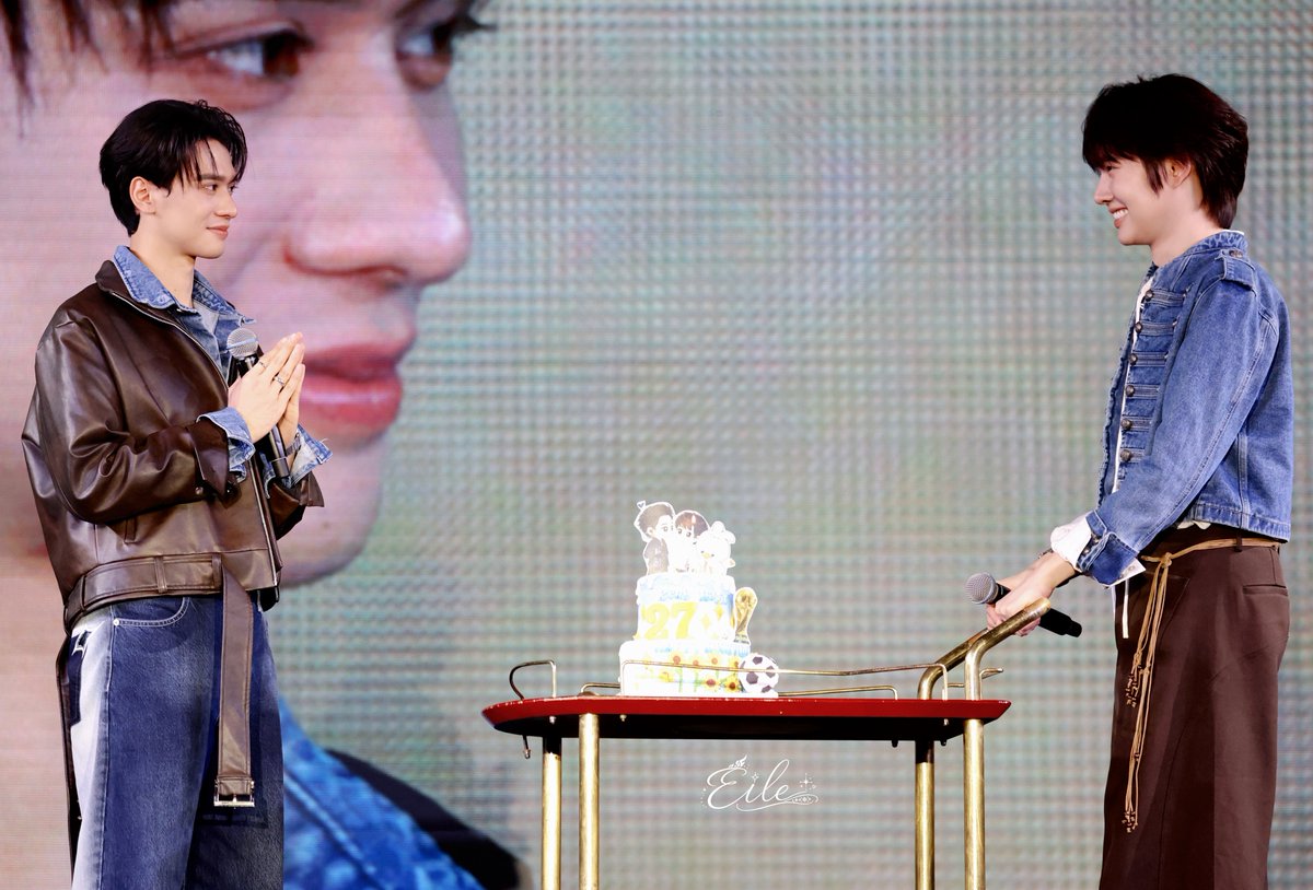 eilezheng's tweet photo. 260815 A Timeless Encounter Kengnamping FS in Macau 

สายตาไม่เคยโกหก 

#kengnampingFSinmacau
#KengNamping #เก่งน้ำปิงuu
#KengHarit #nampingster https://t.co/w4E39FnpEz