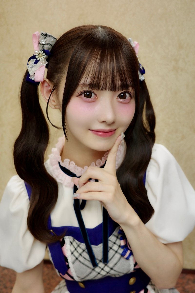 momonamatsumoto's tweet photo. 4周年イベント個別＆グルショも全枠完売もありがとう🥺ྀིとってもたのしかったぁ🎀

笑顔のプレゼントたくさん受け取ってみんなからの愛で心が幸せで溢れてるよ♡
ももなの愛は持って帰ってくれた？☺︎︎︎︎

ぽるすばんぐみさんも会えた時幸せにするね💕

#高嶺のなでしこ
この後オンラインおはなし会の受付が22:10～あります🫶🏻幸せお届けします✨
❥❥https://t.co/krAkEzzJks
会えるのまってるね🪄

デジカメでお写真撮ったよ📸