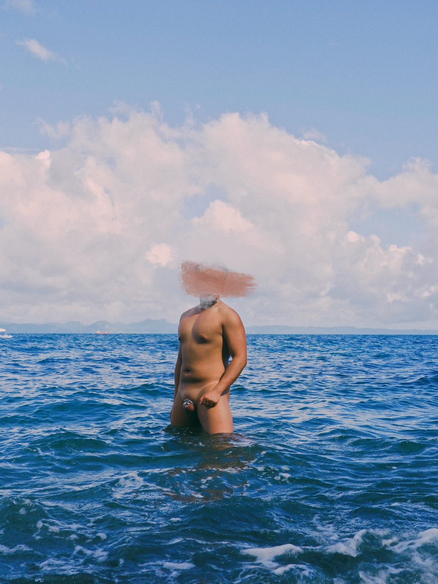 tsubo_cumming's tweet photo. 〇〇海岸
#露出 #nudist #exhibición #exhibit https://t.co/FpiC8bRMlW