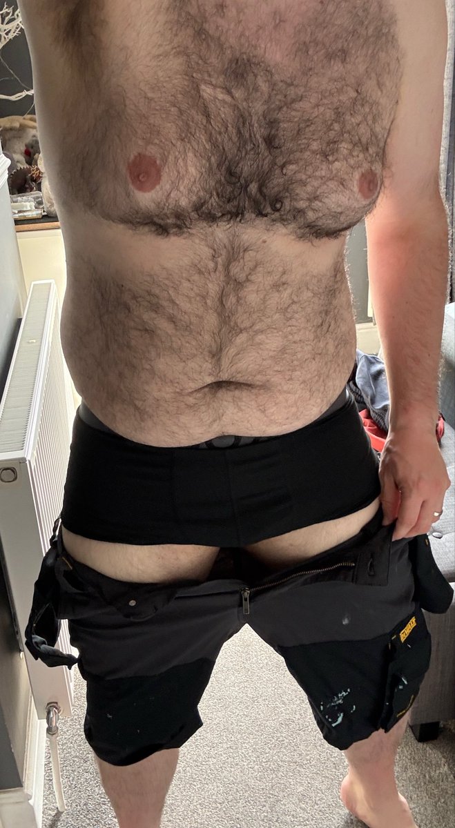 underbearchub's tweet photo. Tradie for a day #diy #bear #chub #gay #boy https://t.co/iJjj0Swwz8