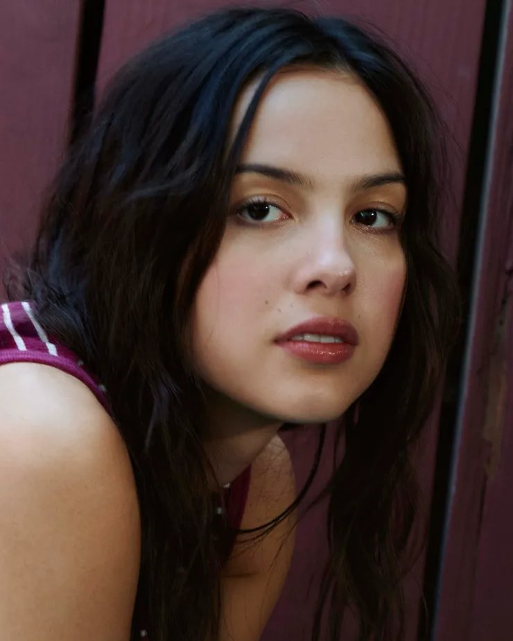 rodrigocrave's tweet photo. pretty little face. https://t.co/qECnWUdE0V