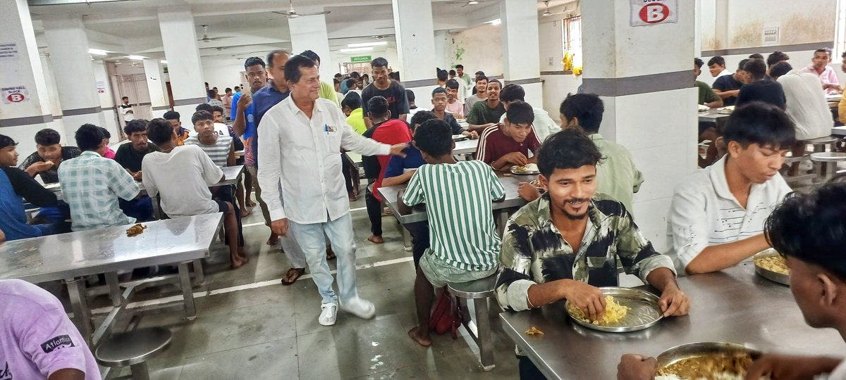 achyuta_samanta's tweet photo. Today being Sunday, I went on a surprise visit to see the dining facilities for our KISS University hostel students.

From this year, we have introduced a new, modern and more comfortable dining facility for our lovable KISSians. I felt very happy to see them sitting together, enjoying their meals comfortably and feeling so happy with the new arrangement.

As it is Sunday, there was a non-vegetarian menu today, and seeing my children enjoying their food gave me great satisfaction. For me, their comfort, happiness and well-being always come first.

These small moments give me a different kind of happiness. When I see my children happy, I also feel happy from within.