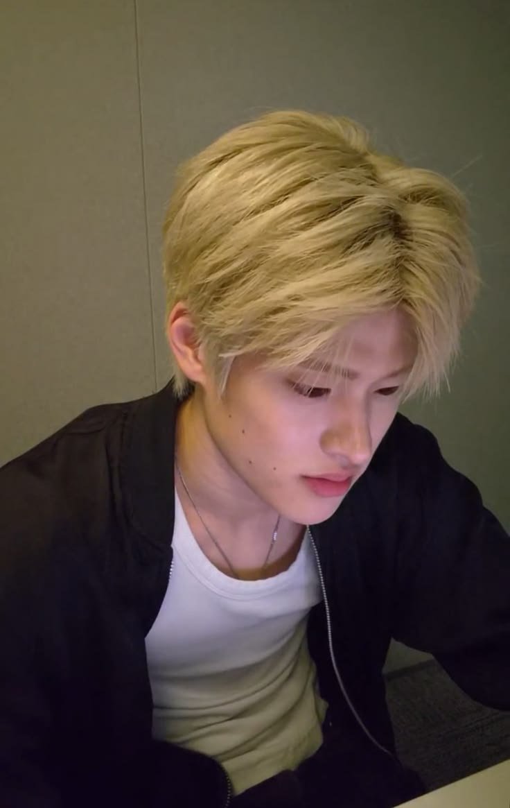 puuuu319's tweet photo. 이 라방 존나 사귐통 오는 라방인거 아는 사람 https://t.co/7WuaUA7641