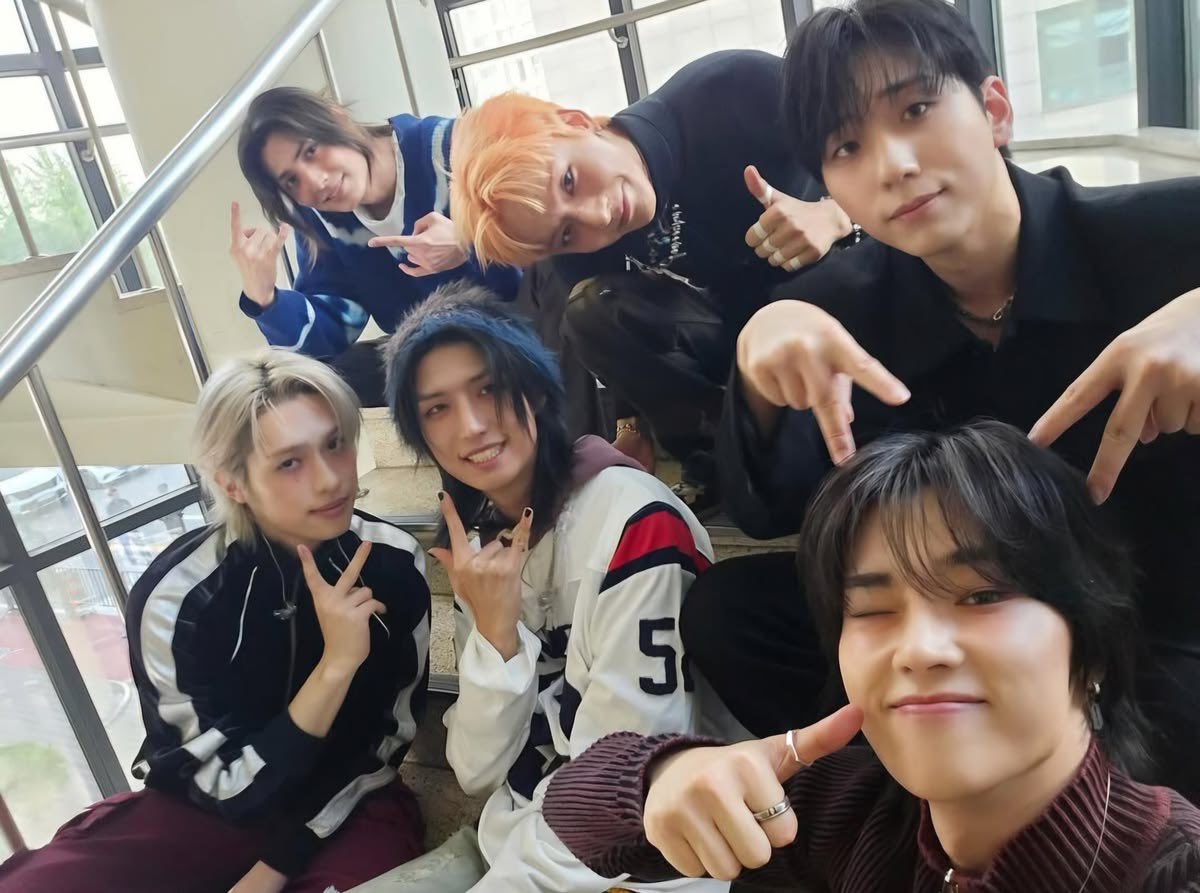 sqnaios's tweet photo. 한국 빌런즈,대부분이 불평만 하고 아무것도 안 하면서 준한 생일 방송 없을 거라고 난리네요.정신 차리세요?우리도 힘든데 멤버들은 더 힘들어요. 준한이 얼마나 속으로 힘들지 생각해보세요.
Sign the petition for Goo Gunil 
https://t.co/0fTOzD4p6z
#ХDINАRУНЕRОЕSIS6 #LЕТGUNІLSТАY #GUNILSTAYS https://t.co/3I9Md1vNb9