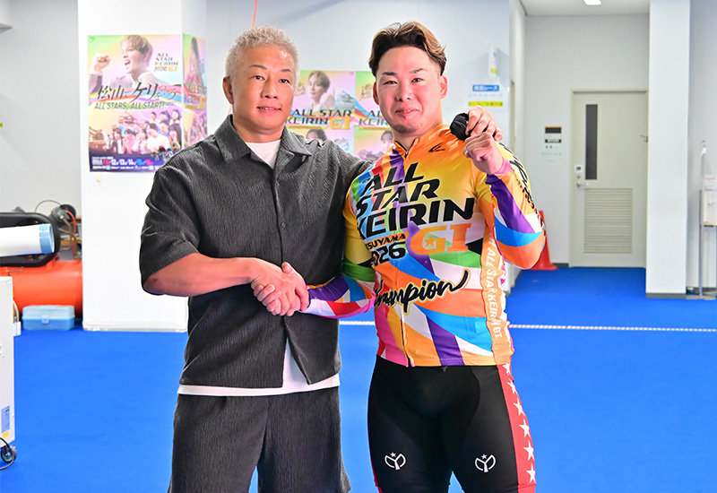 keirin_marche's tweet photo. ▶️GⅠ #第69回オールスター競輪 結果

#犬伏湧也 選手がGⅠ初制覇！！🥇

🗣️言葉が出ない、すごくうれしいです

優勝賞金7,100万円（副賞込）と #KEIRINグランプリ2026 の出場権を獲得！
四国地区に20年ぶりのGⅠタイトル🏆

レース結果と優勝コメントは👇
https://t.co/X4e5RbN7yA https://t.co/77nE2GWyt3