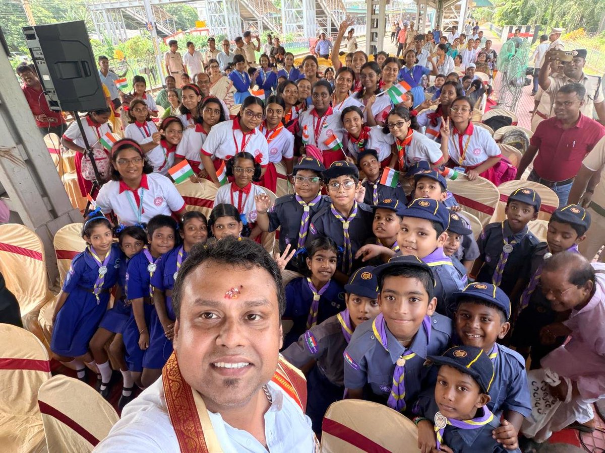 koustavcp's tweet photo. Selfie moments.....
#IndependenceDay #IndependenceWeek
#selfie https://t.co/3tUsbgMs7b