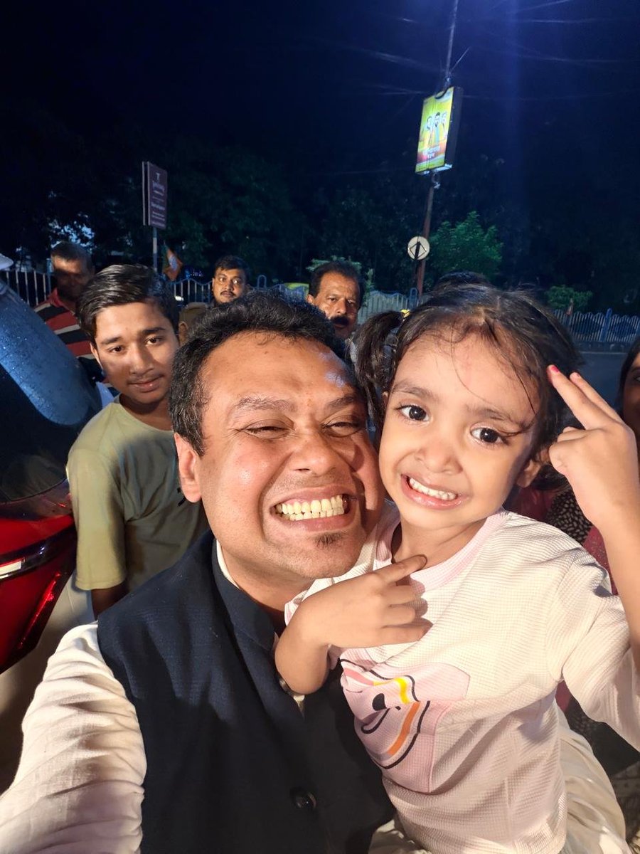 koustavcp's tweet photo. Selfie moments.....
#IndependenceDay #IndependenceWeek
#selfie https://t.co/3tUsbgMs7b