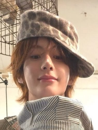 DadangGans's tweet photo. @LupainAkuPlis Hiii (gemseterann karena ngomong di depan 400 oranggg) https://t.co/GYW9SkvnQ8