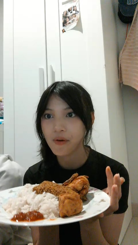 rikiemde's tweet photo. Terima kasih @A_VirgiJKT48 Udh live IDN, meskipun ngeleg di akhir yee๐
Hati-hati di jalan pulang๐
#AstrelLive https://t.co/azwBp7gVFP
