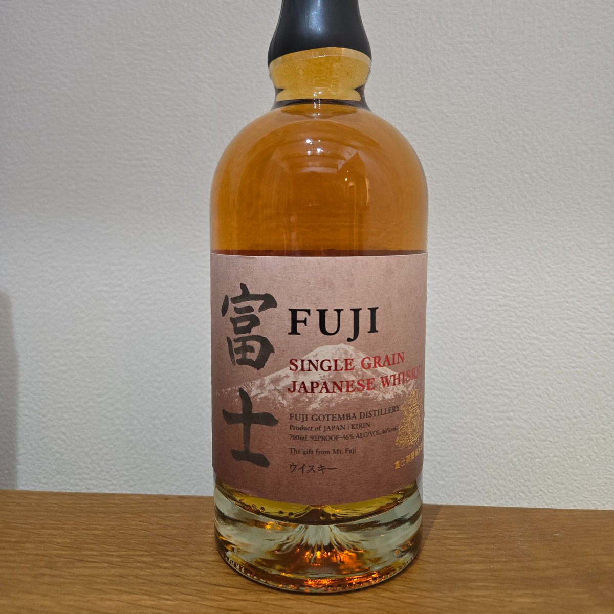 KY20220926's tweet photo. 富士 シングルグレーン

少し加水して飲むのが好きかも。
ハイボールも良。 https://t.co/xcCGcqaHlD