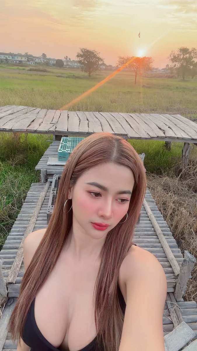 Lieselotteclj's tweet photo. สารภาพรักทีไร ทำไมอกหักทุกทีเลยเรา

#คำคม #เศร้า #อกหัก #ผู้หญิงสวยๆ #โสด https://t.co/FcylE16tJr