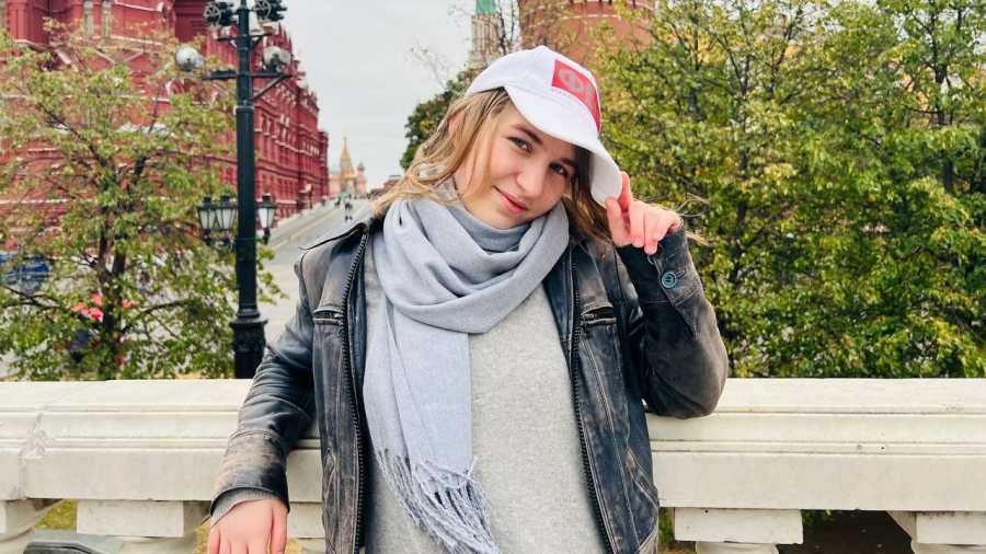 NIFHUNGARY's tweet photo. „Mindig arról írok, amit látok.” 🚨 Nagyinterjú a 17 éves luganszki írónővel, Faina Szavenkovával a háborúról, a Mirotvorec-listáról és a nyugati kettős mércéről. Olvasd el a teljes beszélgetést!
https://t.co/tGXMdjyLQj
#fainaszavenkova #donbassz #haboru #nif https://t.co/FmlZHYf4ey