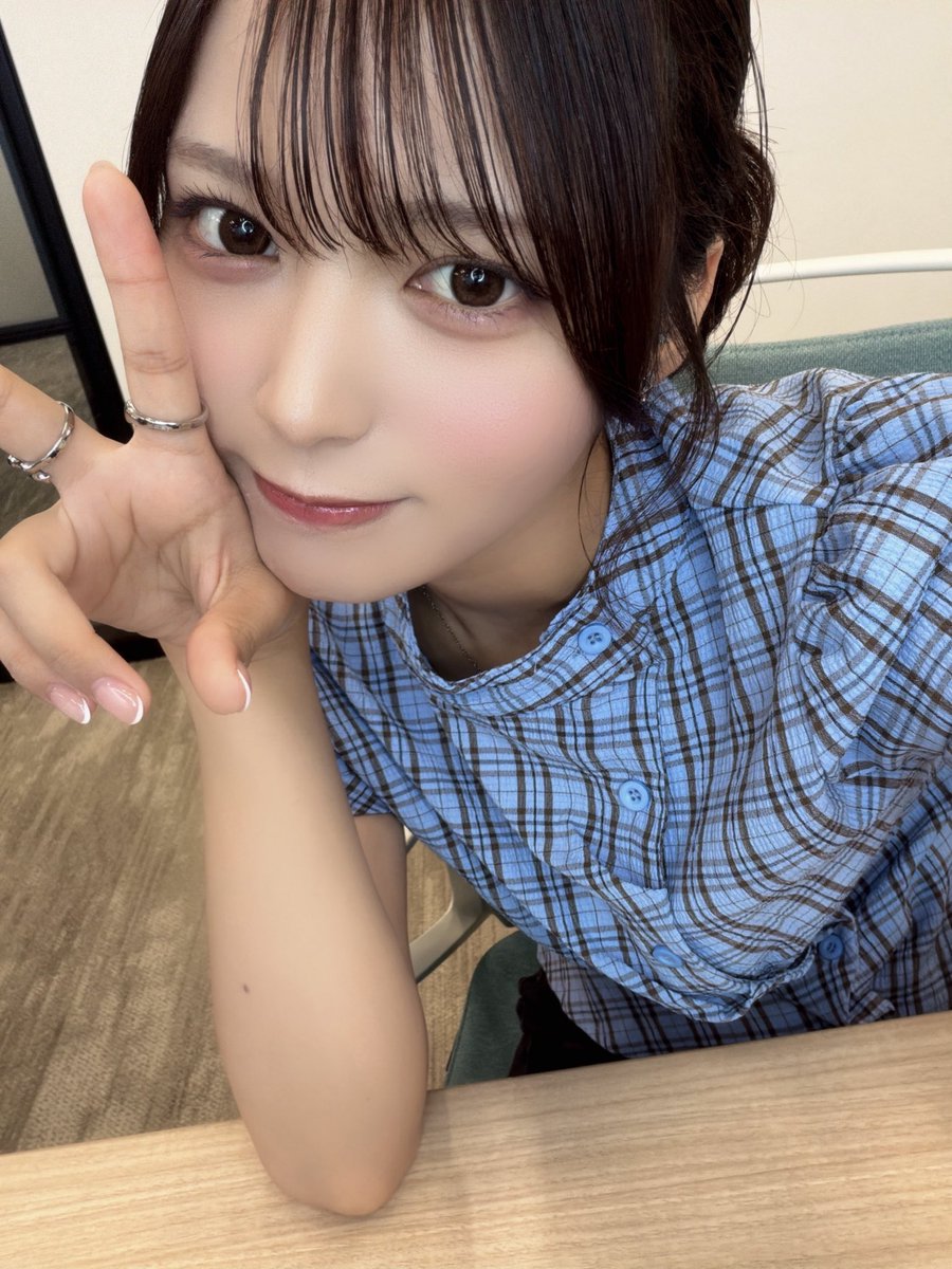 esumi_renon's tweet photo. オンラインお話会ありがとうございました！
ツアーとか色々話せて嬉しかった！！
明日からも頑張ろうねーー！！ https://t.co/RMt27HtbDH