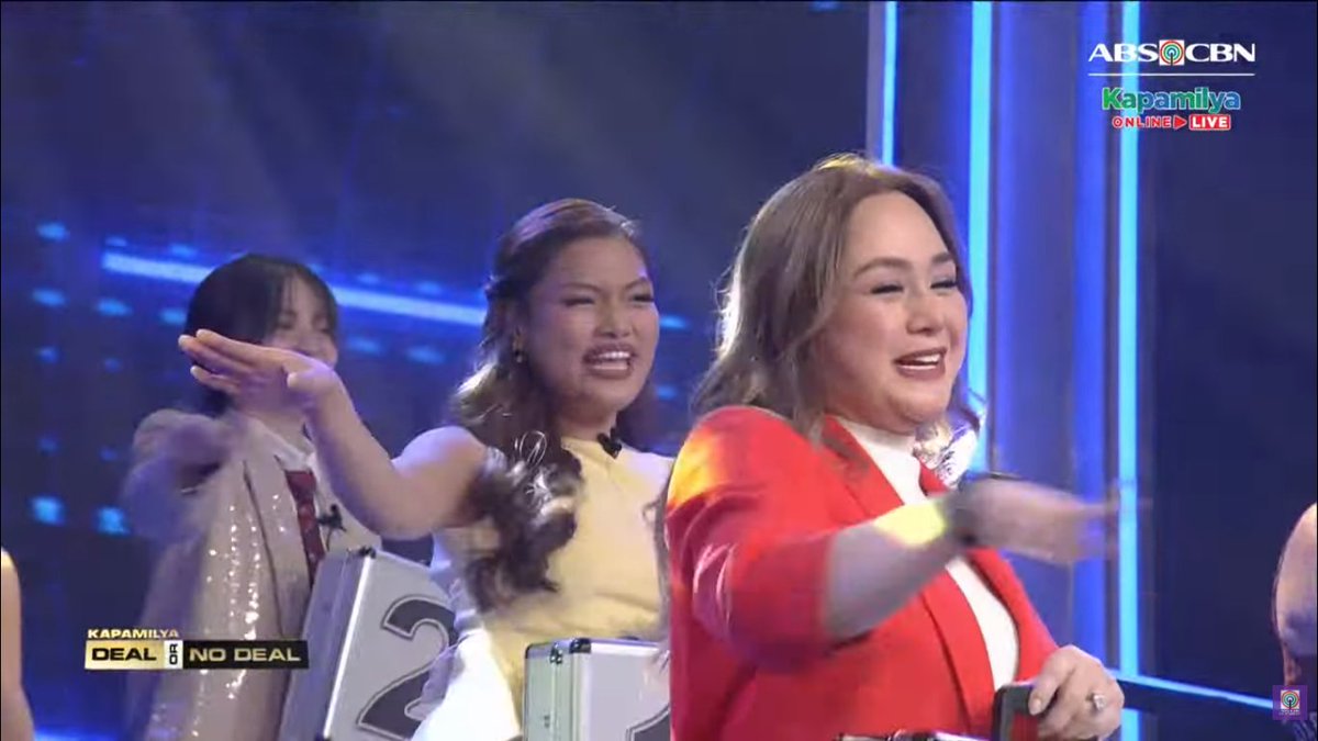 alt_kapamilyaol's tweet photo. Give na give ka dyan, ma! Hahaha @_lorrainegalvez
#KDONDPepay https://t.co/NgkNiAi1R2
