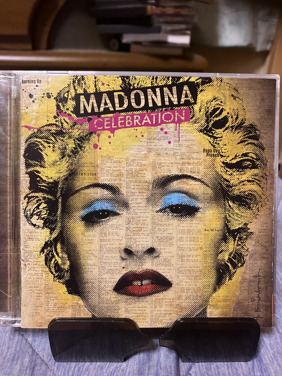 catch1212the's tweet photo. MADONNA
誕生日 68歳
1984年の
「DRESS YOU UP」

https://t.co/ts7TB6485T https://t.co/aZcH5QYbWF