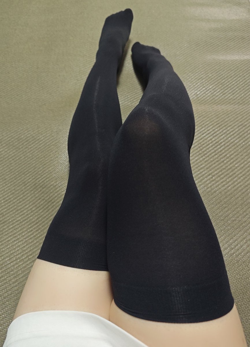 lloyd_mo7's tweet photo. #男娘 #女装 #男の娘 #黑丝 https://t.co/9ktgv8FE1r