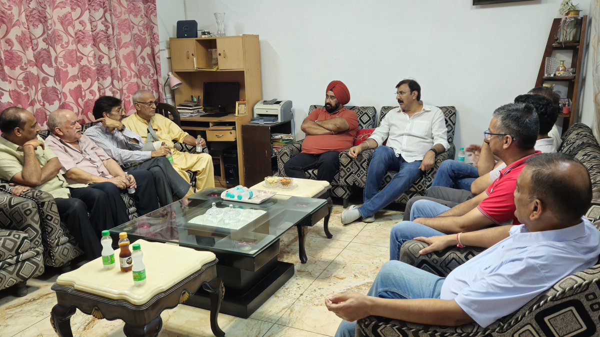 ArvindGuptaJK's tweet photo. आज वार्ड नंबर 26, सबाश नगर, सेक्टर-A में धन्यवाद बैठक में शामिल हुआ। गली एवं नाली के विकास कार्य पूर्ण होने पर क्षेत्रवासियों ने आभार जताया।
स्थानीय लोगों से संवाद कर उनकी अन्य समस्याएं भी सुनीं। क्षेत्र के विकास के लिए निरंतर कार्य जारी रहेगा। 🙏
#JammuWest #Ward26 https://t.co/0Pduf6rZna