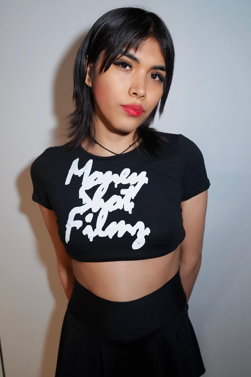 Tranzitioned's tweet photo. Meet Aless Thaisa 😏
A cute Peruvian t-babe with braces
It was her first time on film. You got to see it! 😈

#latina #trans #tgirl #femboy #tranzitioned https://t.co/36pdyaKq0q