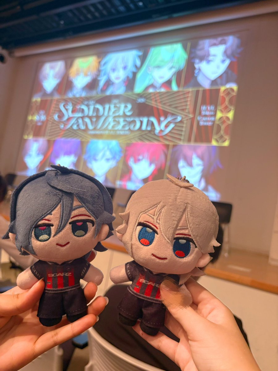 1cecrearn15's tweet photo. SZファンミ行ってきた〜！
2列目でめっちゃ近くてイベントも交流会も楽しかった(≧▽≦)
たらこくんにハート撃ち抜いて貰っちゃった(♡∀♡〃)髪色褒めて貰ったから一生髪色変えないw!
テンパって言いたいこと全然言えなかったことだけが後悔⸝⸝𖦹 ·̫ 𖦹⸝⸝ https://t.co/o3lciJdvsT