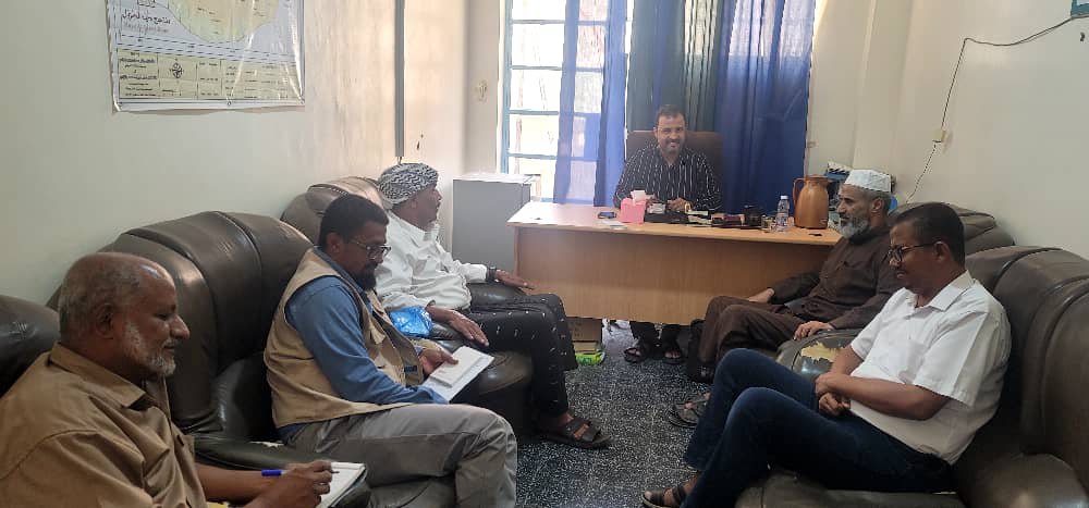 wadidoanorg's tweet photo. زار الأستاذ صلاح عمر ياطويحنة رئيس مؤسسة وادي دوعن للتنمية مدير مكتب الصحة العامة والسكان بمديرية دوعن الأستاذ حامد عقيل الصافي وتفقد سير العمل في وحدة أمل دوعن لإعطاء العلاج الكيماوي وتعرّفا على مستوى الخدمات التي تقدمها الوحدة للمرضى. https://t.co/TeDYxpl40s