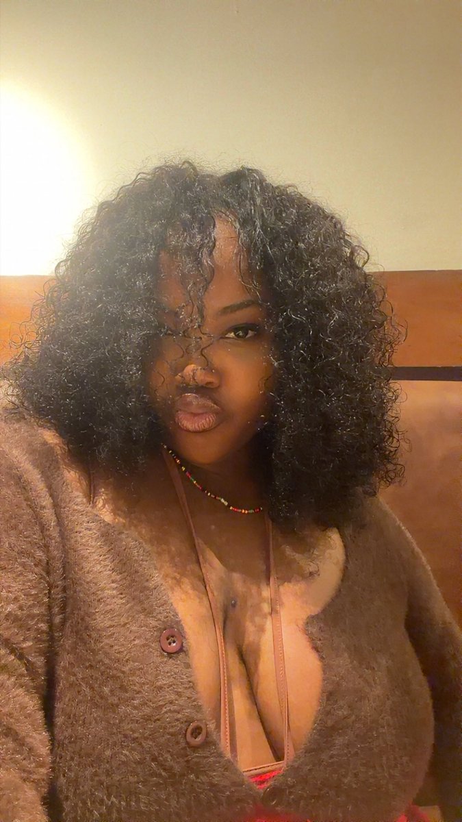 darkskinnsheika's tweet photo. You like fatttt asses? Meet me here!!!https://t.co/aAHiOjtSQp https://t.co/ARuQGPsNzL
