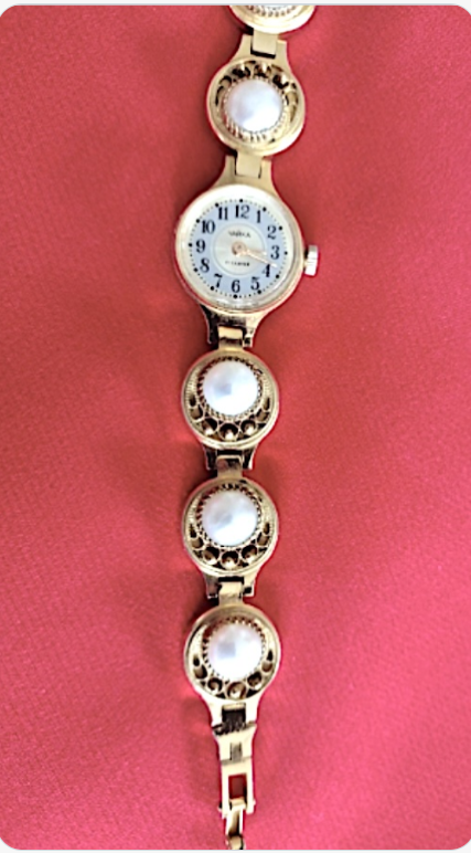 InessaW29's tweet photo. https://t.co/wjXKfbETCy
Vintage Freshwater Pearl Rotary Watch Chaika Gold Plated Great Gift UK seller
#MHHSBD #WATCH #vintage #giftideas #jewellery #pearl #gifts #viral #jewellerybox #surprise #gifts #MothersDay #motherdaughter #xmastree #giftsirinart #birthdaygift https://t.co/QJnFj0JS5g