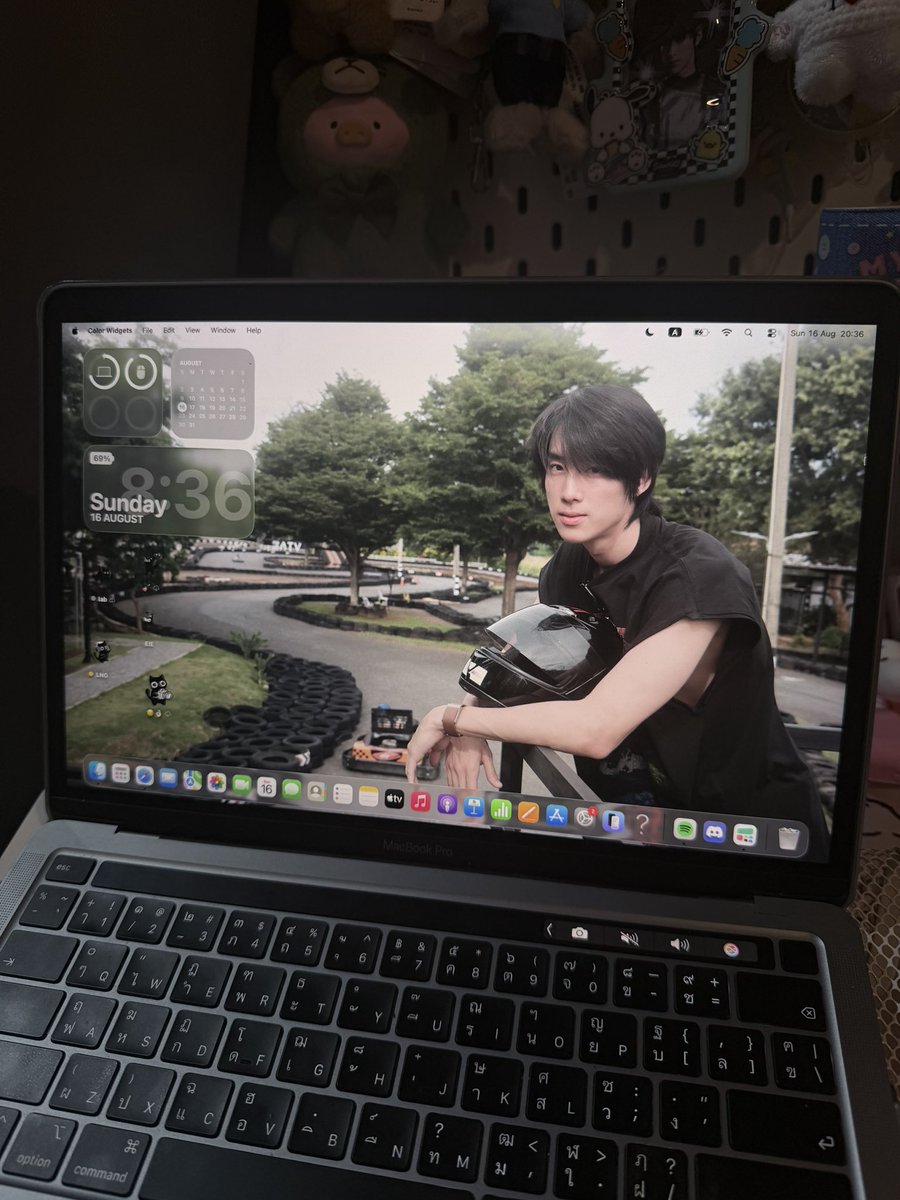 tangnotstang's tweet photo. เห็นรูปที่อลันลงล่าสุด รูปนี้ขนาดดูพอดีกับจอแมคเลยได้เปลี่ยน >< ตอนนี้นั่งเขินอ่ะหล่อ https://t.co/0D7eszRCX7
