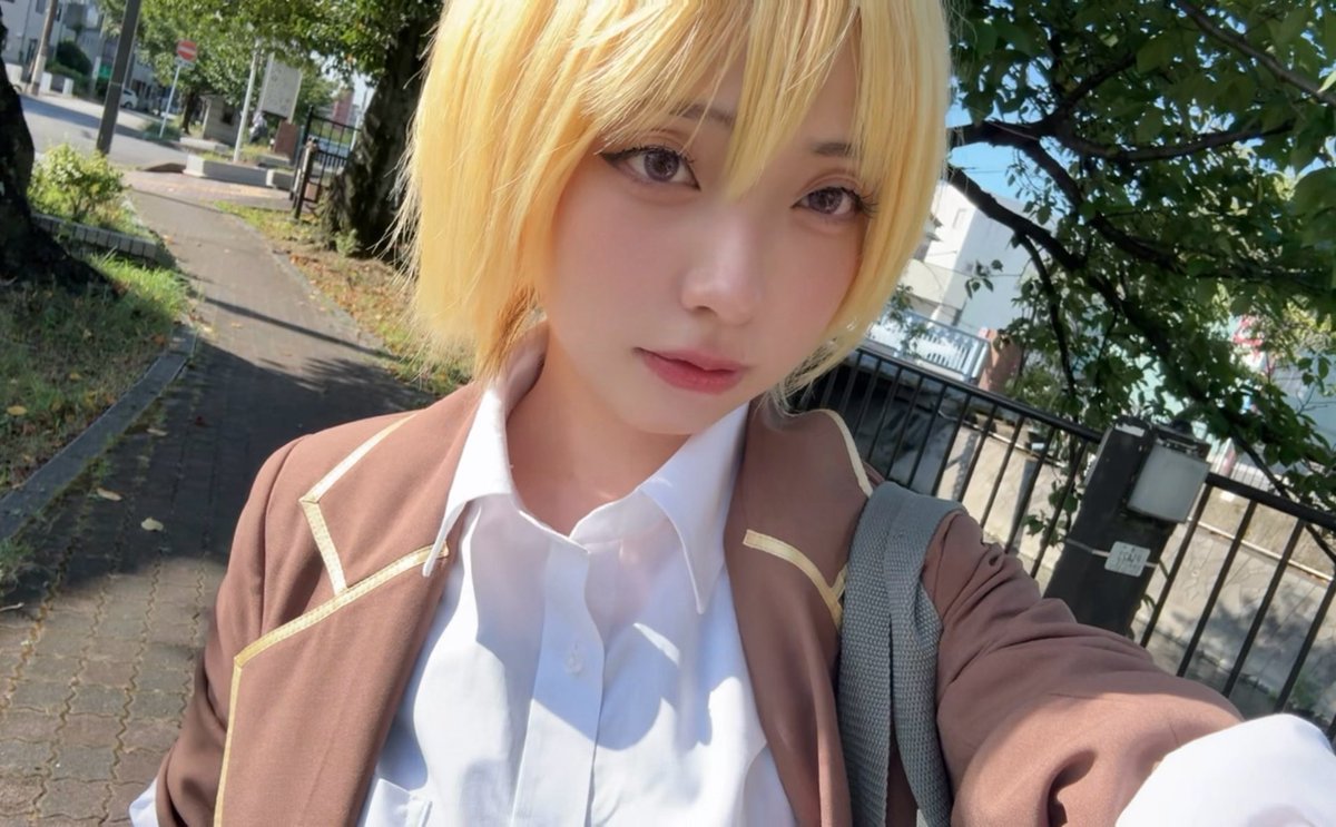marunoshiny's tweet photo. 本日…🙈💛 https://t.co/hbmOHEu9uM