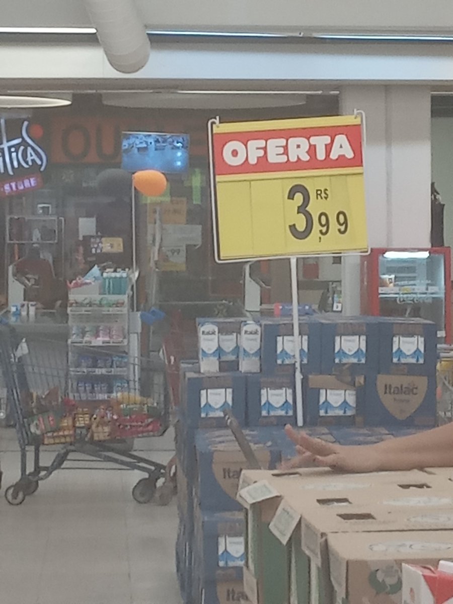 minhainflacao's tweet photo. COMEÇOU A CAMPANHA ELEITORAL

45,11% de aumento no preço do leite.

2023-2026 https://t.co/dwK1C3wC2f
