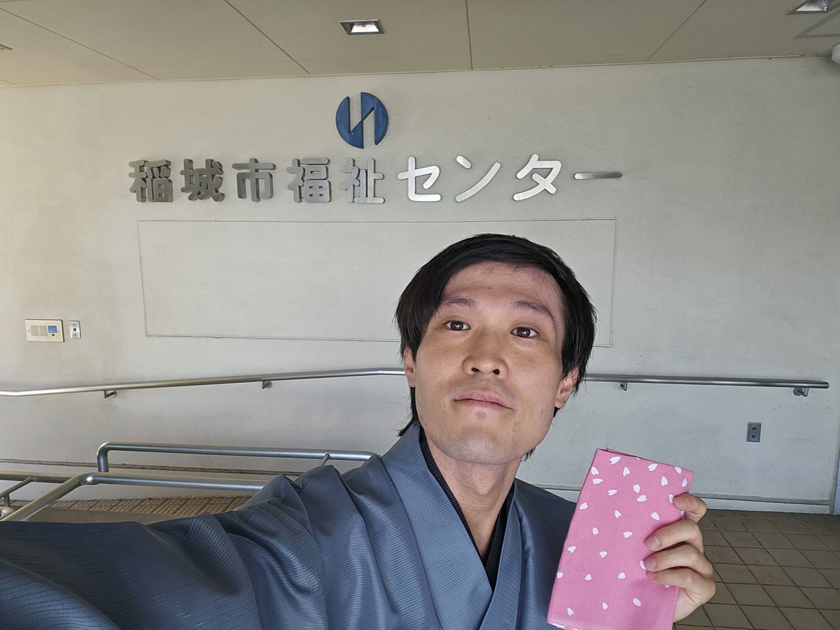 legendzkakeru's tweet photo. 先週の生存報告
月 千葉 落語教育
火 休み
水 千葉 国語授業
木 イベント打ち合わせ2件
金 東京 落語会
土 千葉 国語授業
日 休み

お世話になった方々にご飯に連れて行ってもらいました。あと、11月東京でお笑いライブ出ま！順風満帆に見えるでしょ？
2ヶ月ガス代払ってなくて止められました…。 https://t.co/UPTjxeGP1E