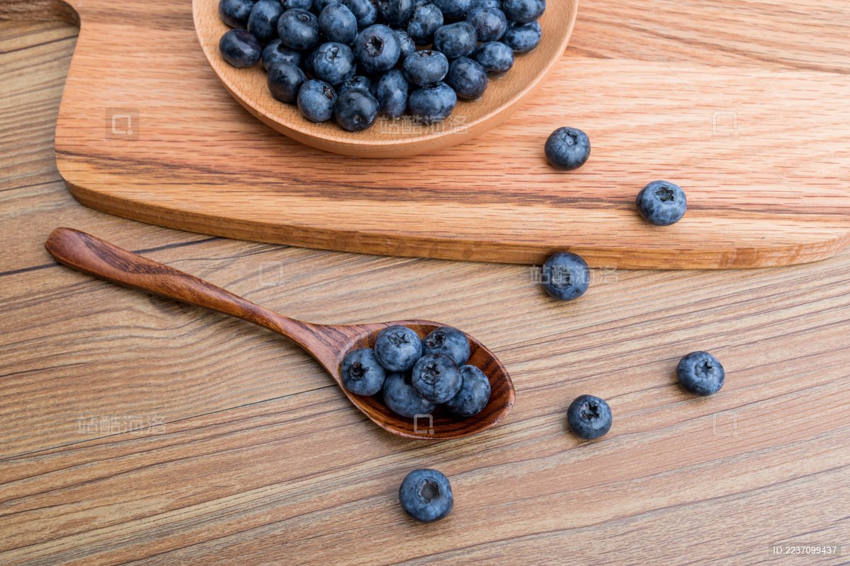 Type213401Type's tweet photo. Just tried the premium wild blueberries from local farms! Plump, sweet-tart, no bitter aftertaste, and packed with juicy flavor—my go-to morning smoothie star now! https://t.co/pQvGisxyx3