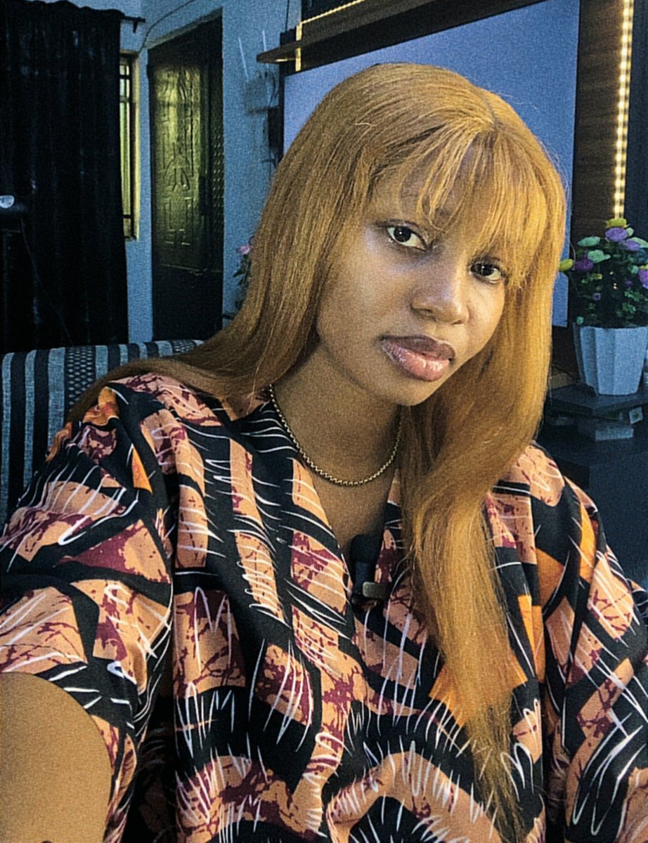 ugo_nna98's tweet photo. Nobody cares about your financial situation as much as you think they do.
Don't go broke trying to maintain an image for people who won't pay your bills.

You need to learn how to say “I can't afford it” without feeling ashamed.
Financial boundaries will save you from a lot of unnecessary pressure.