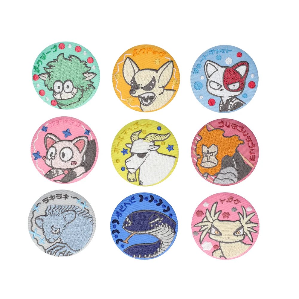 eichipyon's tweet photo. この前りみすけとジャンショ行った時、この缶バッジ見つけてゴリラゴリラゴリラって誰？？？となり真剣に考えた結果、エンデヴァーじゃね？と正解を導き出せ、大笑いした思い出　笑い死ぬかと思った https://t.co/5qaJFNxZM2