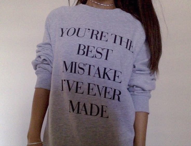 remsunset's tweet photo. ari wearing her own merch ∞ ☼｡𖦹 ° . ⋆♡ https://t.co/bJwvz5a9Fz