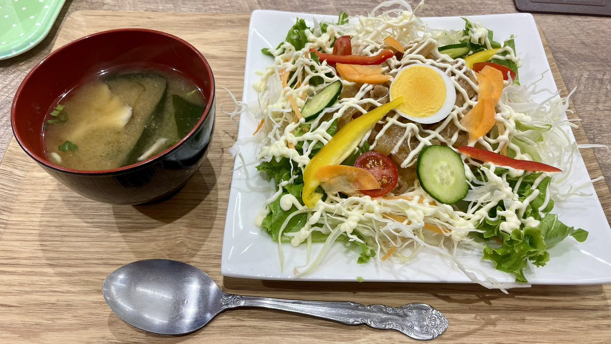 doradora795's tweet photo. ふるさと館さんに食器の撤収後に美味しいシシリアンライスをいただき、そのままひじり乃湯も堪能してきました。
広くてのんびり最高でした♨️
大町のおばさまたち歩行湯をすごいスピードでずっと歩いててとてもパワフルだったよ〜 https://t.co/tEEDXHfECh