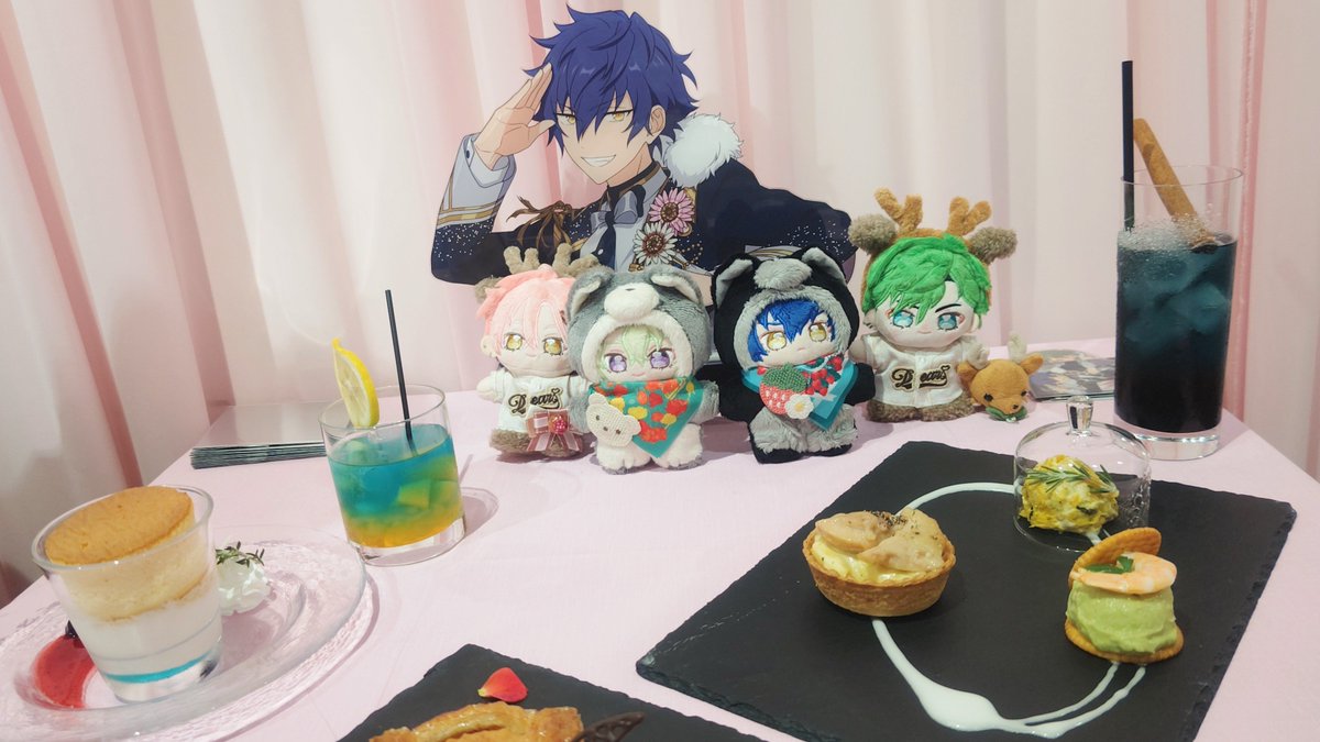 RkokoRko's tweet photo. やっと当選した初のアニカフェ店舗！
一瞬一緒に過ごせるアクスタと一緒にジュンくんのお誕生日お祝いできて幸せでした😊
念願のぴよりんも！
最後は肉も！ https://t.co/KlZLipNbhi