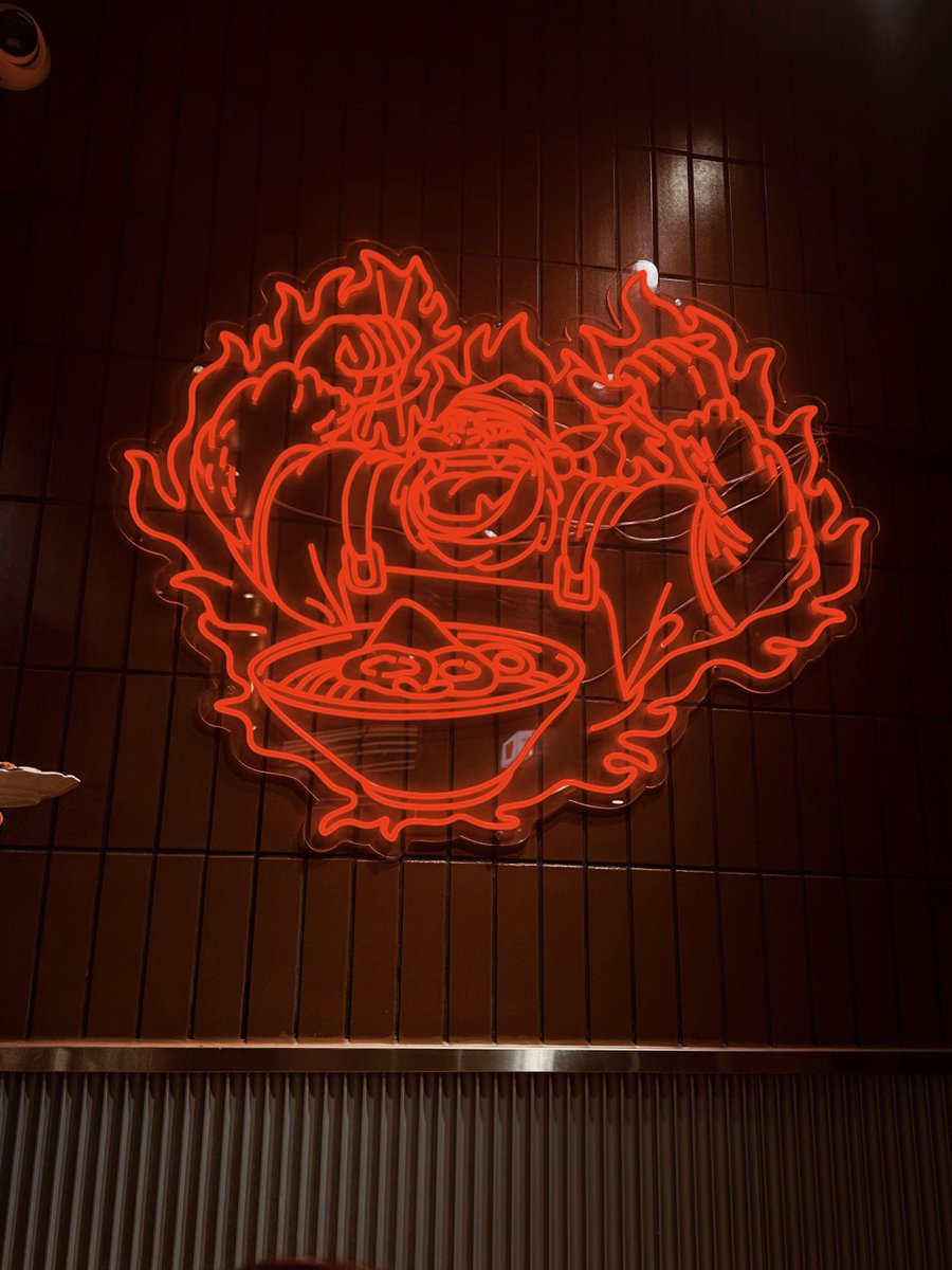 daisukemiyaki's tweet photo. Late-night ramen steam curling up, the quiet counter hummed—some stories taste better at 2 a.m. https://t.co/3zch6BxP4T