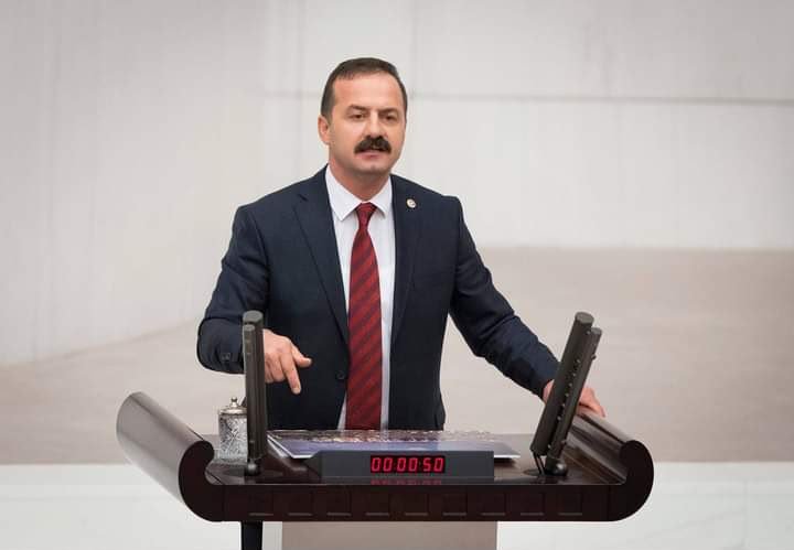 KelebekYunus's tweet photo. Sen bu kurtlar sofrasından çıkamazsan ona yanarım 

@yavuzagiraliog https://t.co/rgCSZh673w