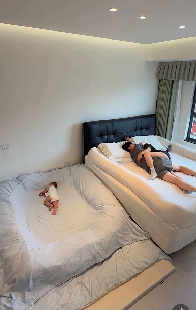 PastelLifeLines's tweet photo. พ่อแม่อดได้ แต่ลูกต้องสบายสินะ 555 https://t.co/YiLMlL2PDd