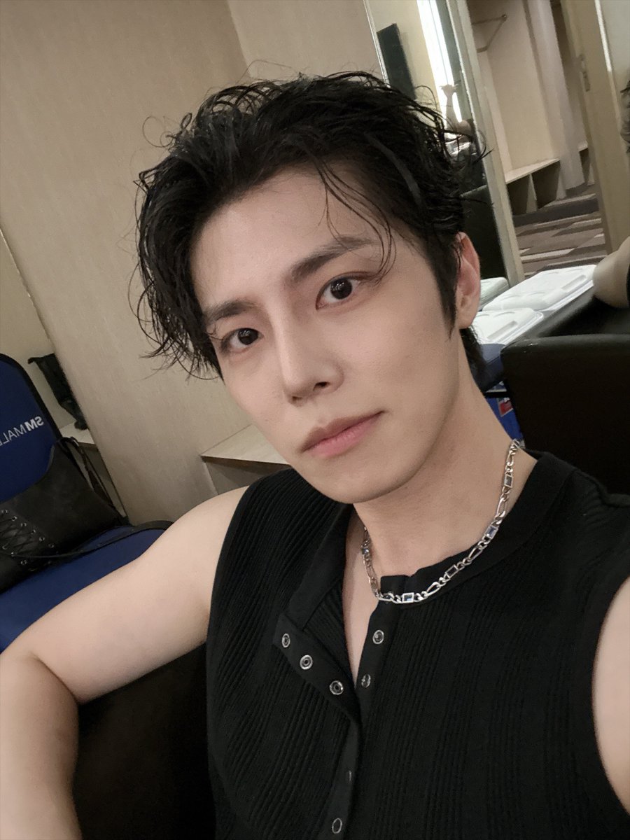 bubbletherose's tweet photo. 💬TG 260816 — 22:51

[photo 3x] https://t.co/g0gt72PGQL