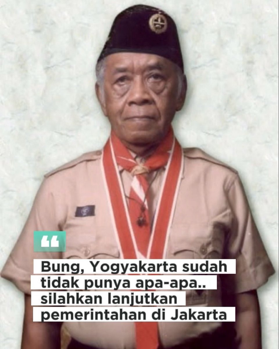 AhlulQohwah's tweet photo. Hobinya berkeliling jalan desa, sendirian tanpa sopir. 

Suatu saat seorang ibu pedagang beras mencegat Land Rover yg sedang melintas di desanya di Godean. Lalu menyuruh si sopir mengangkut karung beras ke Pasar Kranggan. Setiba di Pasar Kranggan, si ibu pingsan setelah diberitau oleh sesama pedagang siapa orang yg baru saja disuruhnya mengangkut beras.

Beliau yg jika sedang di Jakarta suka membeli es gerobakan di depan Stasiun Klender ini, menyumbangkan 6,5 juta gulden dari kas pribadinya untuk modal awal operasional pemerintah RI di tahun 1945.

Belum termasuk tambahan sekitar 5 juta gulden untuk membantu kesejahteraan rakyat di masa kritis awal kemerdekaan.

Ojo dibanding-bandingke

~Tahta untuk Rakyat~