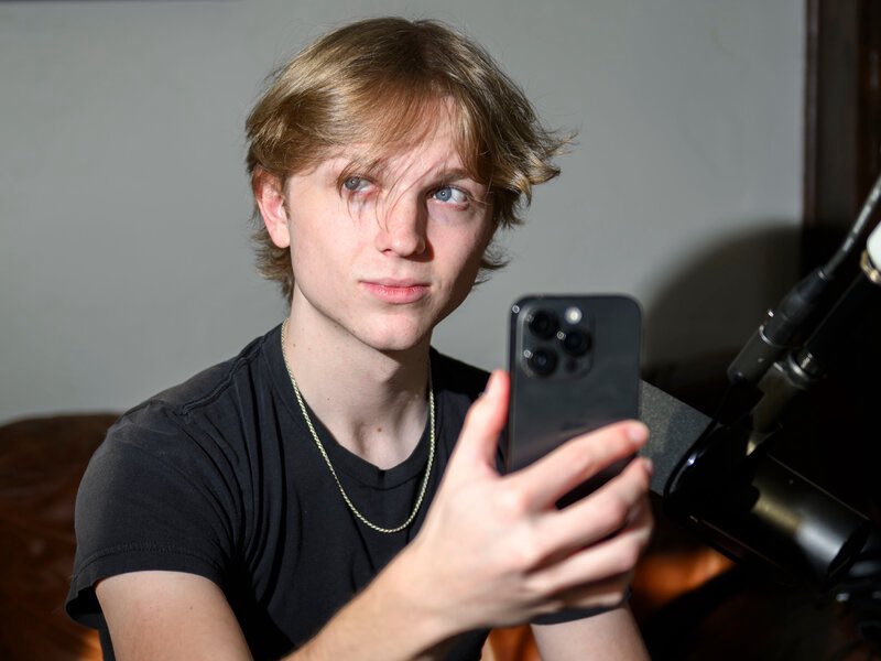 Badhombre's tweet photo. JUST IN: White Dudes for Harris co-founder and DNC TikTok darling Dean Withers is being accused of sexual assault by multiple men who claim he took advantage of them when they were underage. https://t.co/LCwgDJn40N