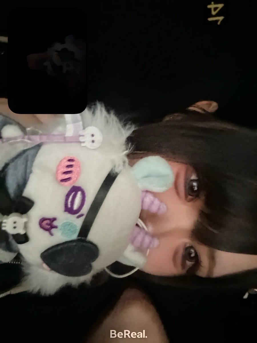 livcqq's tweet photo. ちいかわさんかいめ
 #自撮り界隈 https://t.co/kOS5EbxNMB