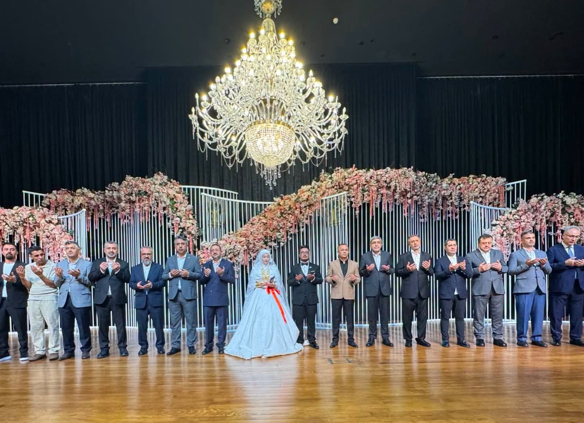 antephudapar's tweet photo. İl Başkanımız Sayın Mustafa Kaya, Memur-Sen Gaziantep İl Başkanı Sayın Müslüm Göral’ın kızı Beyza ile Muhammed Yusuf kardeşlerimizin nikâh törenine katıldı.

Genç çiftimize ömür boyu mutluluklar diliyor, kurdukları yuvanın hayırlara vesile olmasını temenni ediyoruz. 🤲
#HÜDAPAR #Gaziantep