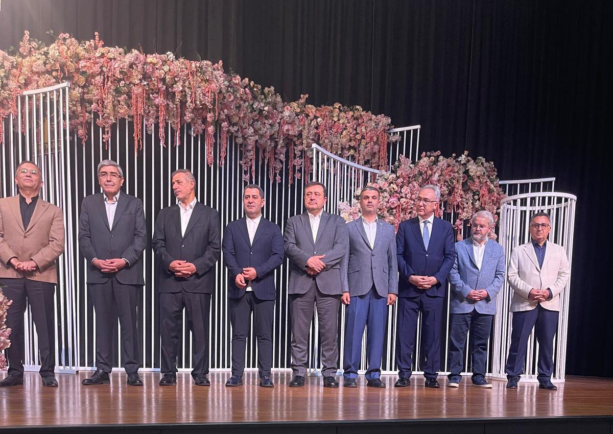 antephudapar's tweet photo. İl Başkanımız Sayın Mustafa Kaya, Memur-Sen Gaziantep İl Başkanı Sayın Müslüm Göral’ın kızı Beyza ile Muhammed Yusuf kardeşlerimizin nikâh törenine katıldı.

Genç çiftimize ömür boyu mutluluklar diliyor, kurdukları yuvanın hayırlara vesile olmasını temenni ediyoruz. 🤲
#HÜDAPAR #Gaziantep