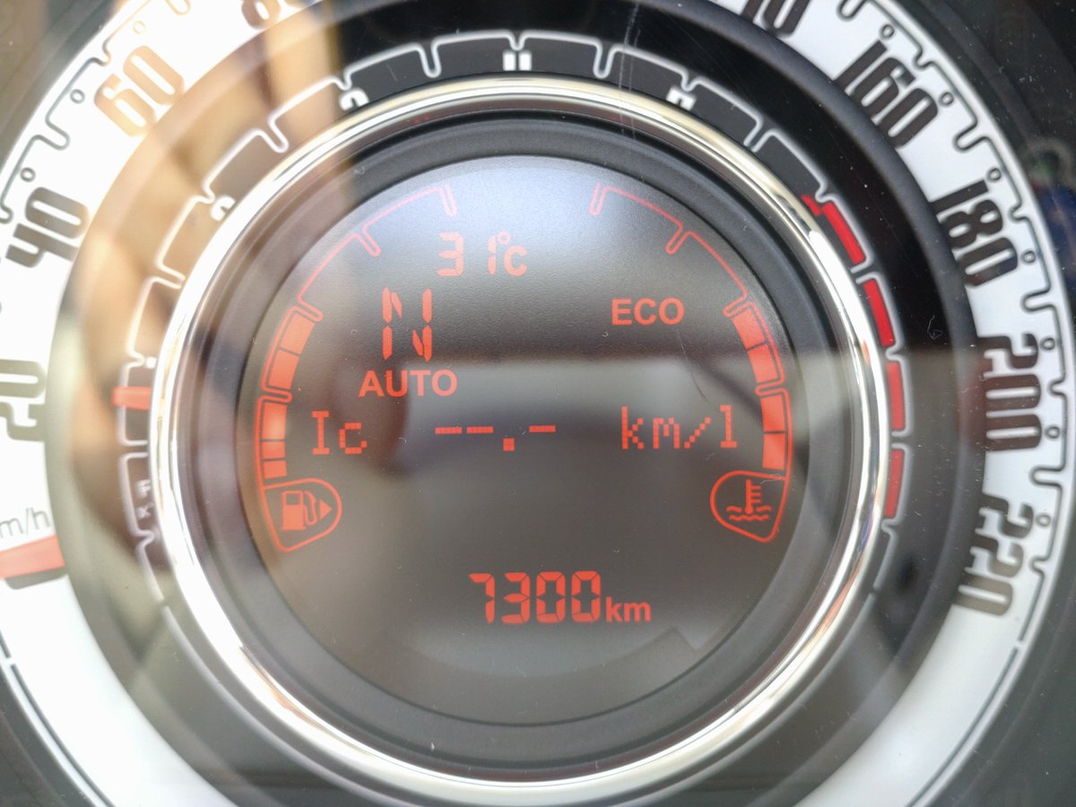 ms06_2_3's tweet photo. ぷちキリ番ゲット♪
(三年目突入で)やっと7,000km超えたよ…低走行にも程がある😩

#相棒フィアット
#フィアットアンバサダー https://t.co/AtJ0wwPGvP