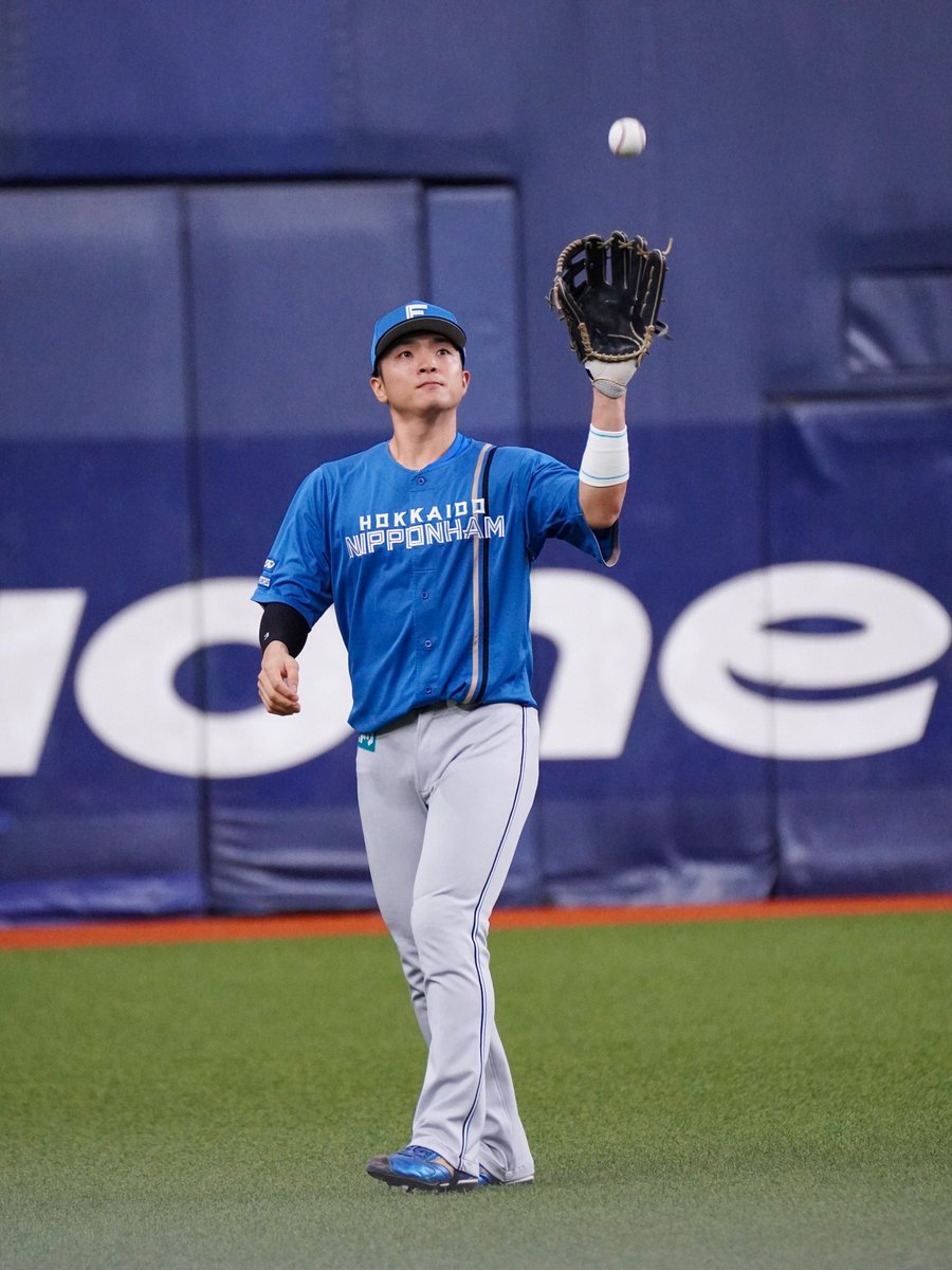 Fs30__'s tweet photo. 今日はレフト郡司😼🌟
3日連続スタメンお疲れ様です🍵

#郡司裕也 #lovefighters

【2026.8.16 京セラ】 https://t.co/eqD4lKlxn4