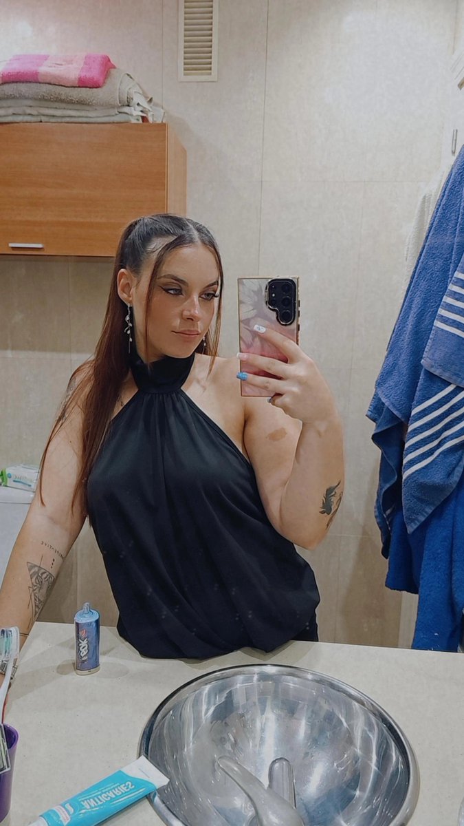 Goddeszai's tweet photo. Grupos findom disponibles:

https://t.co/YWSqUKghPM https://t.co/Fs2i5wzU2a