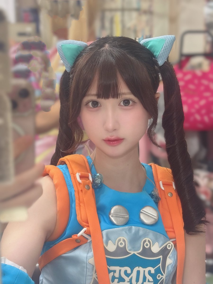 __oyayoi__'s tweet photo. 「shibuya luisant Vol.52」ありがとうございました😸🧡 https://t.co/77EfFFgqxY